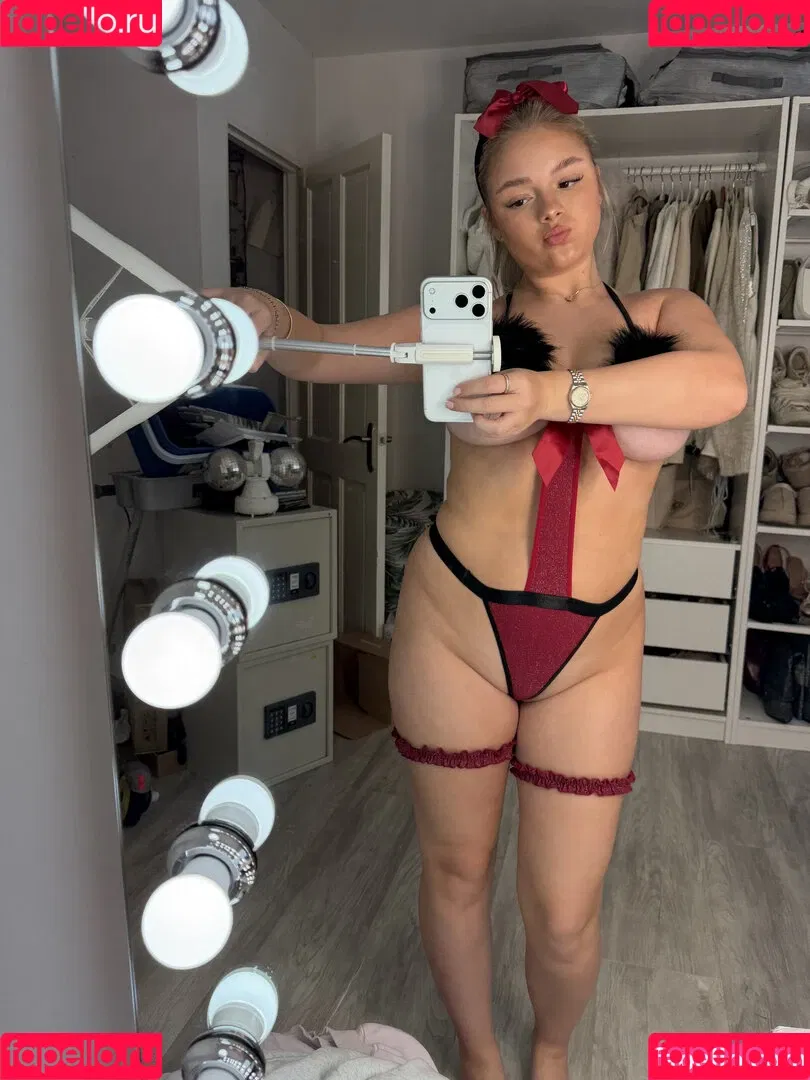 Brooke Marsden / beautybrooke123 / brooke_marsden Onlyfans Photo Gallery 