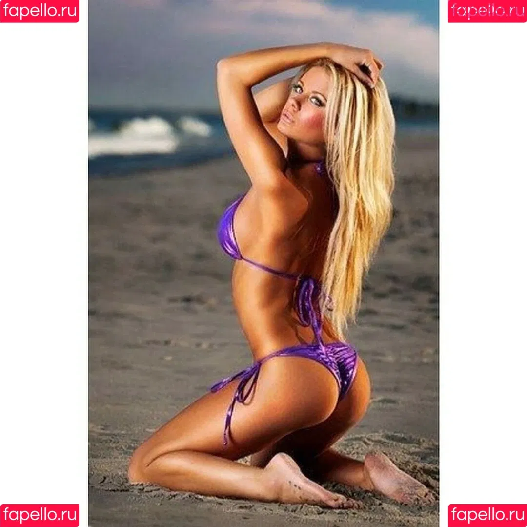 Karin Noelle / Midskarinnoelle / karinnoelle / misskarinnoelle Onlyfans Photo Gallery 