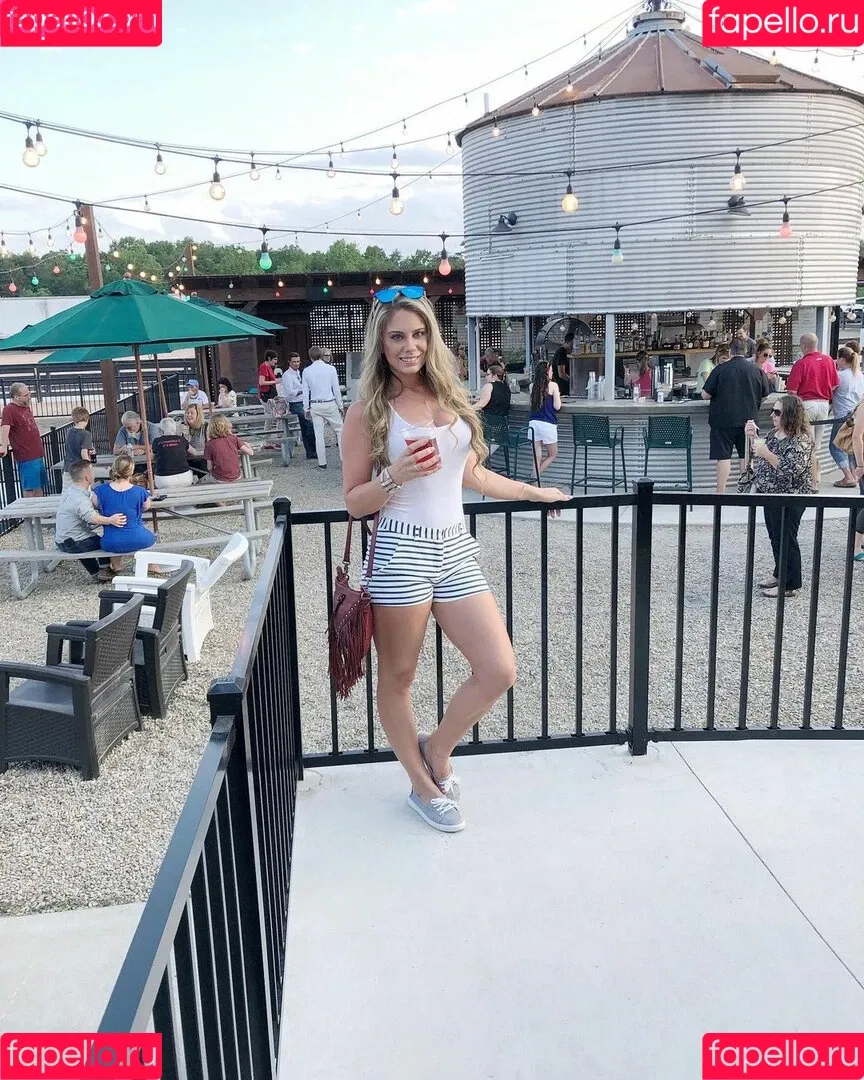 Karin Noelle / Midskarinnoelle / karinnoelle / misskarinnoelle Onlyfans Photo Gallery 