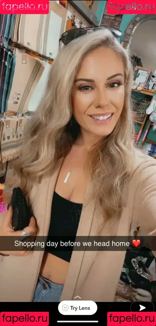 Karin Noelle / Midskarinnoelle / karinnoelle / misskarinnoelle Onlyfans Photo Gallery 