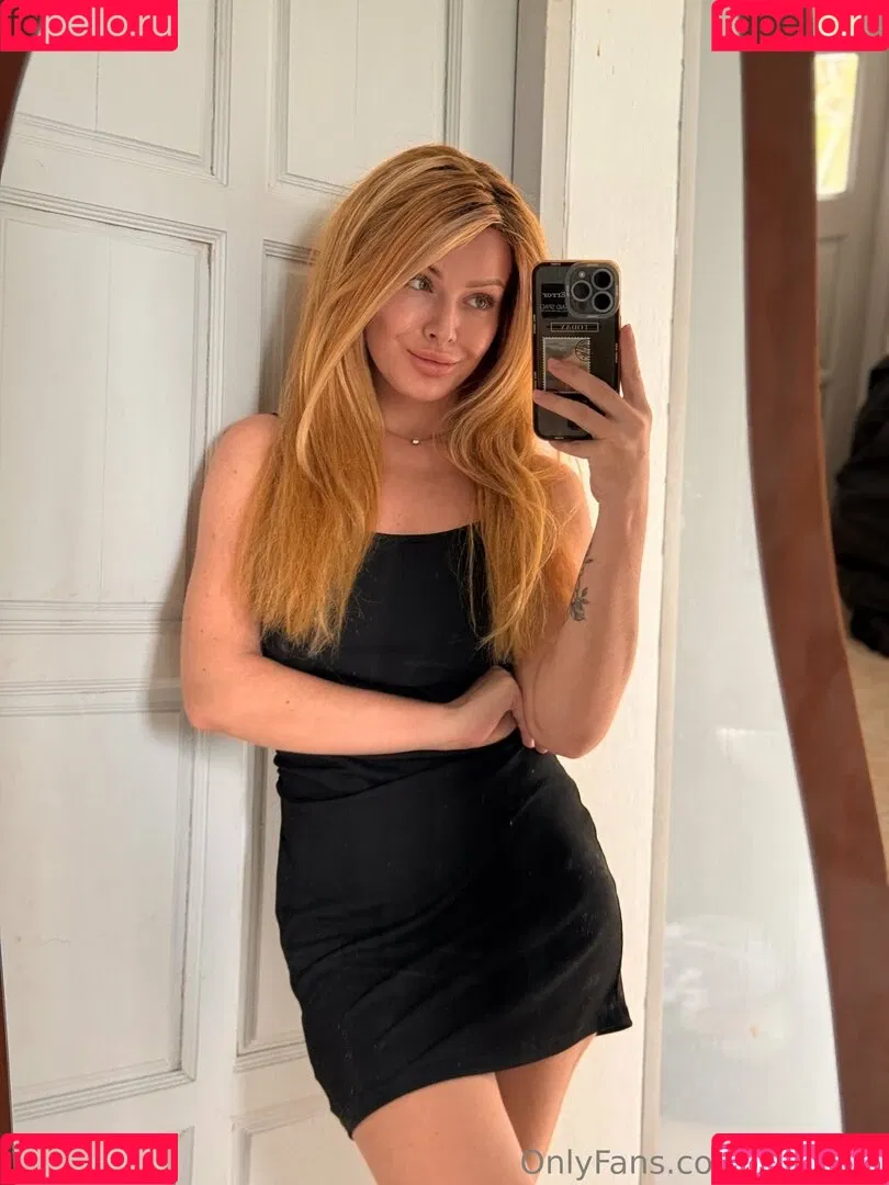 vikki.8_ / vikki.viii Onlyfans Photo Gallery 