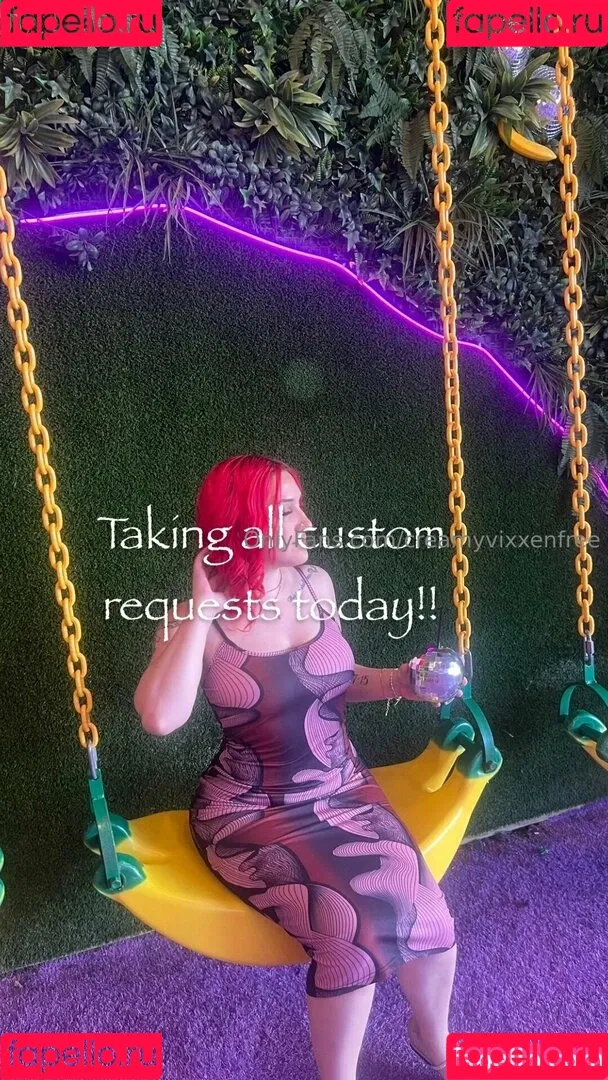 creamyvixxenfree / vanessavixxenn Onlyfans Photo Gallery 
