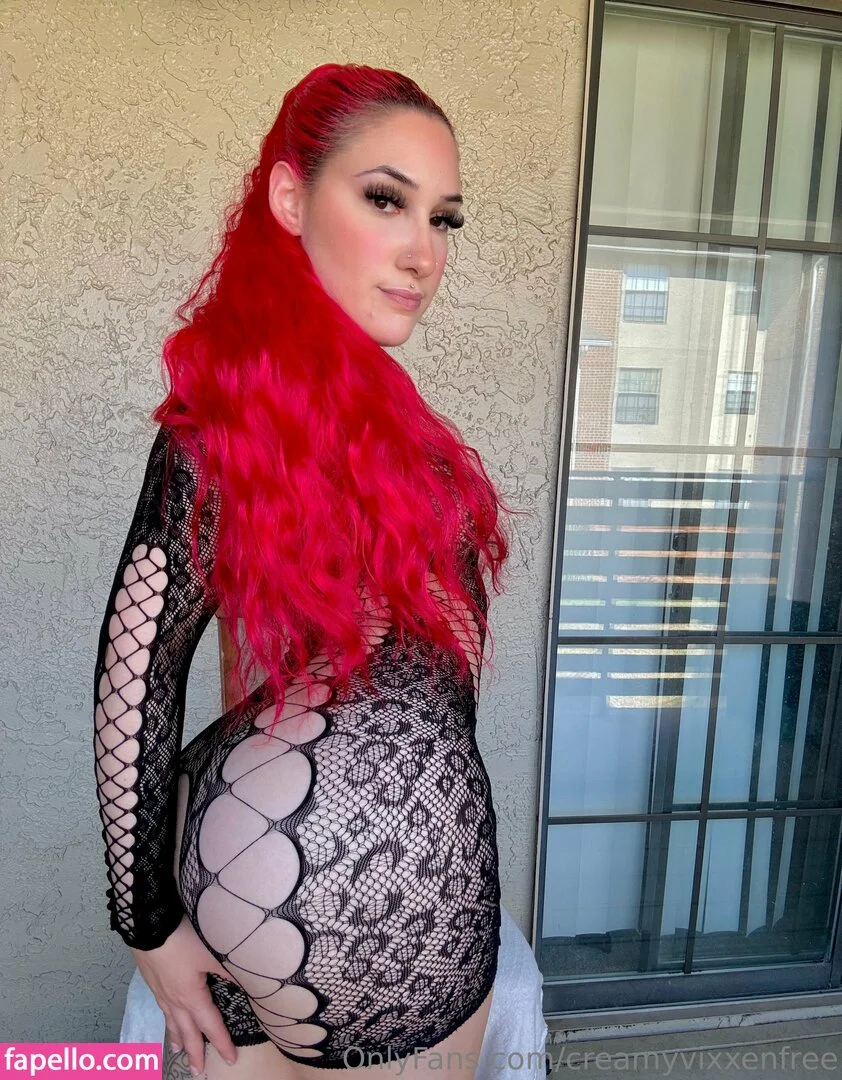 creamyvixxenfree / vanessavixxenn Onlyfans Photo Gallery 