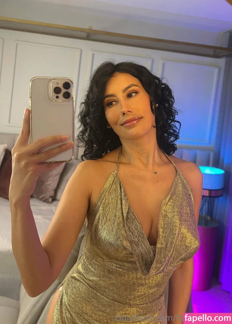 florabella / florabellafree Onlyfans Photo Gallery 