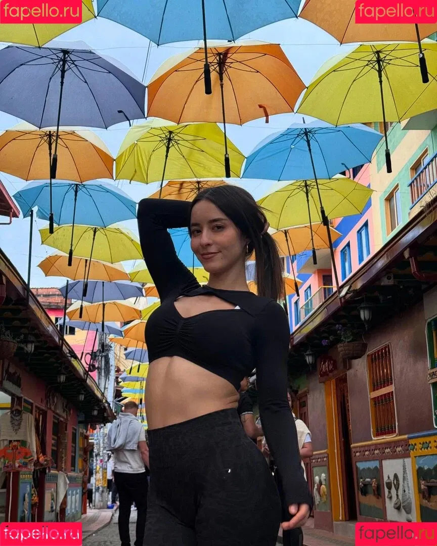 eimi.ar / eimigirl / emyii Onlyfans Photo Gallery 