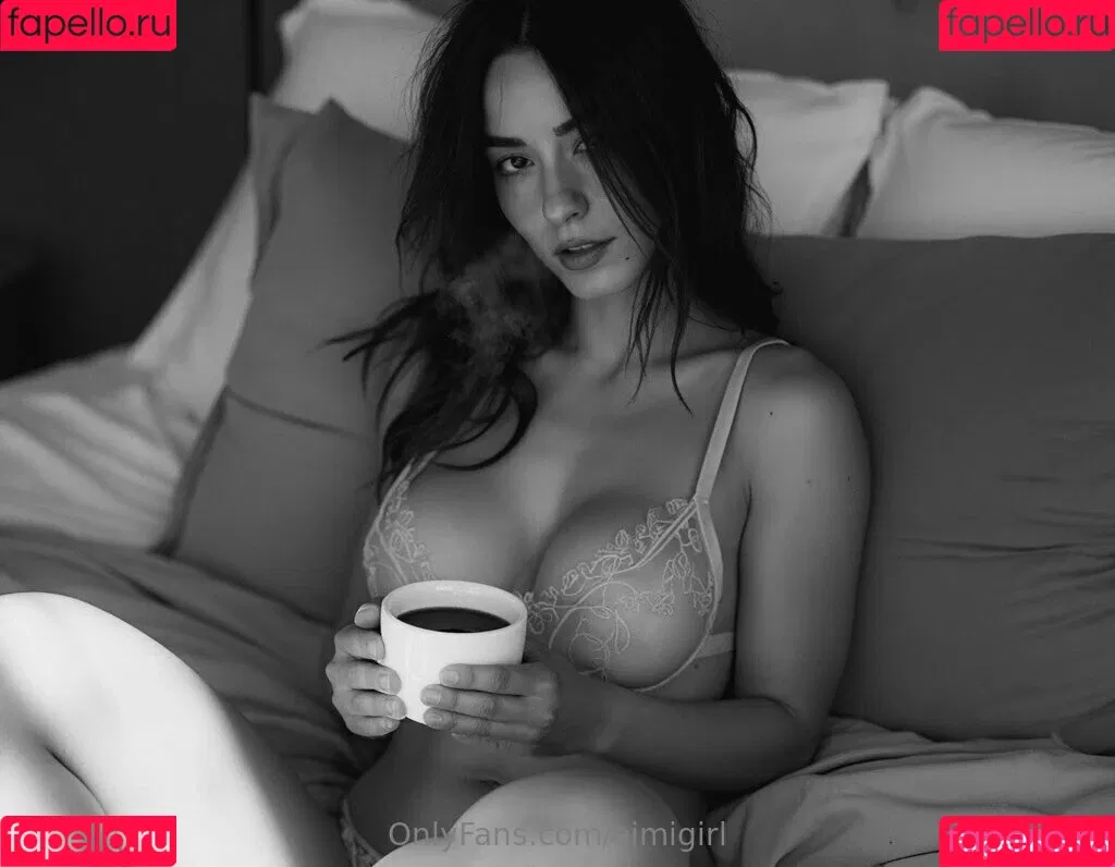 eimi.ar / eimigirl / emyii Onlyfans Photo Gallery 