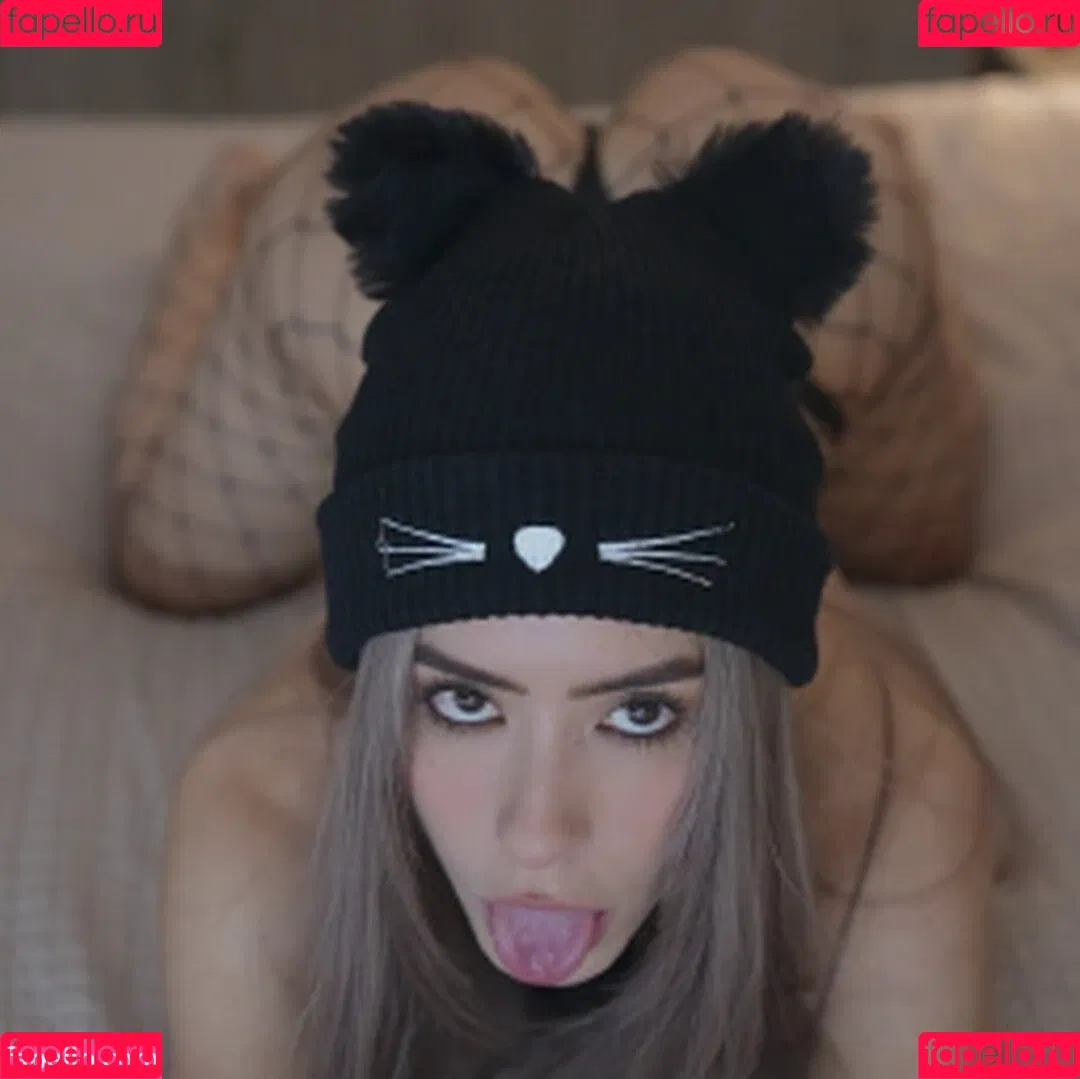 eimi.ar / eimigirl / emyii Onlyfans Photo Gallery 