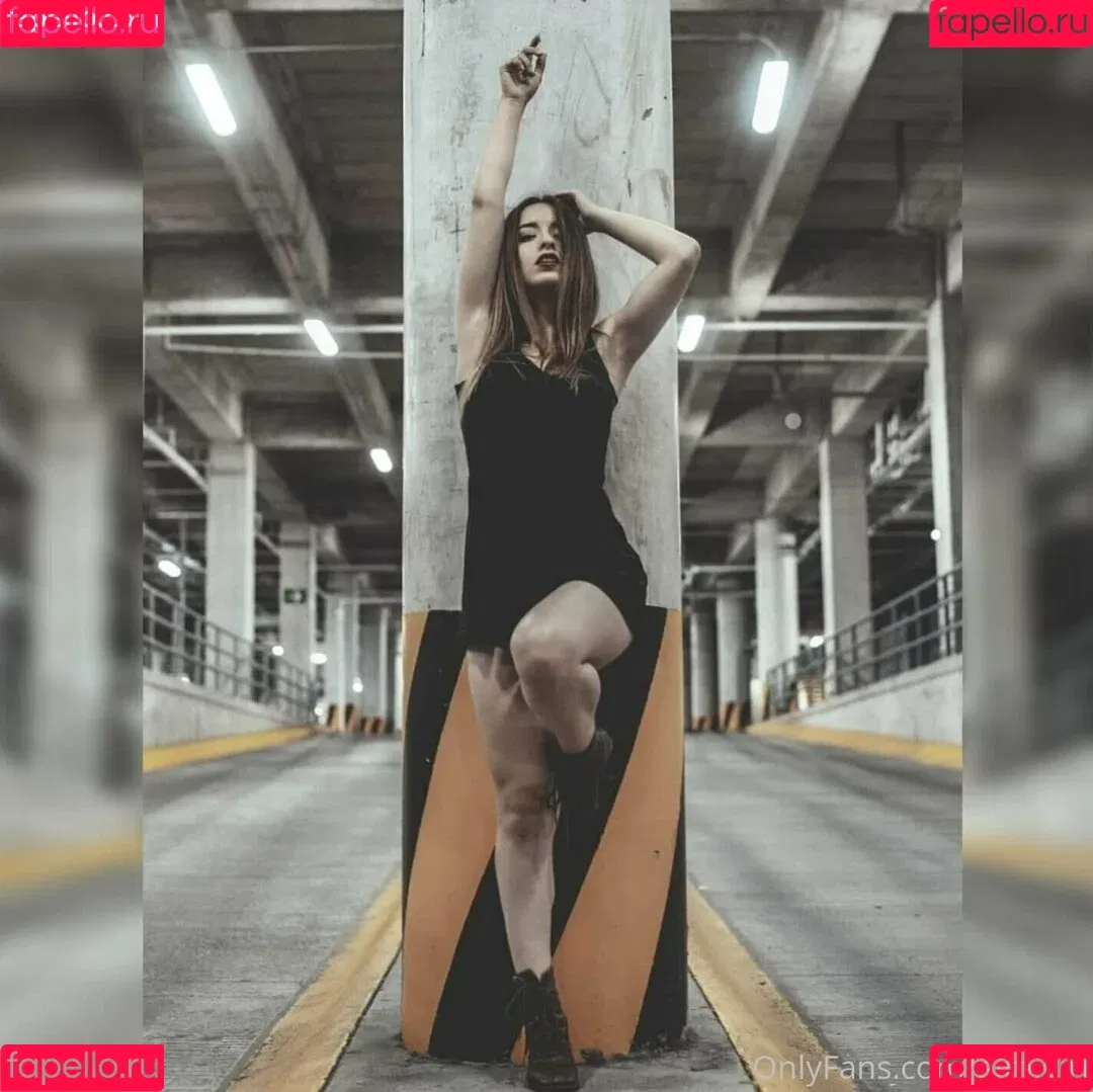 eimi.ar / eimigirl / emyii Onlyfans Photo Gallery 