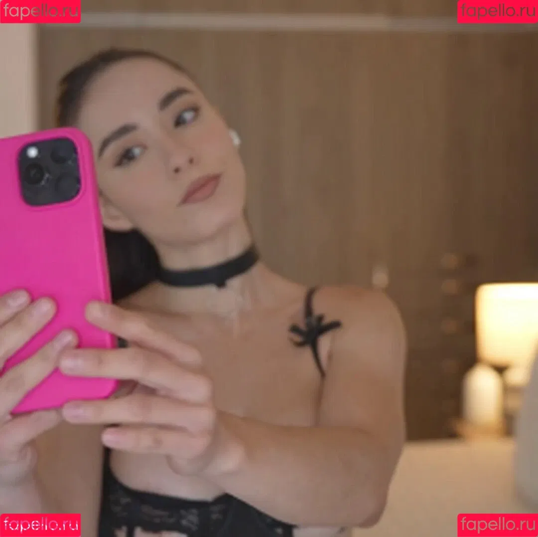 eimi.ar / eimigirl / emyii Onlyfans Photo Gallery 