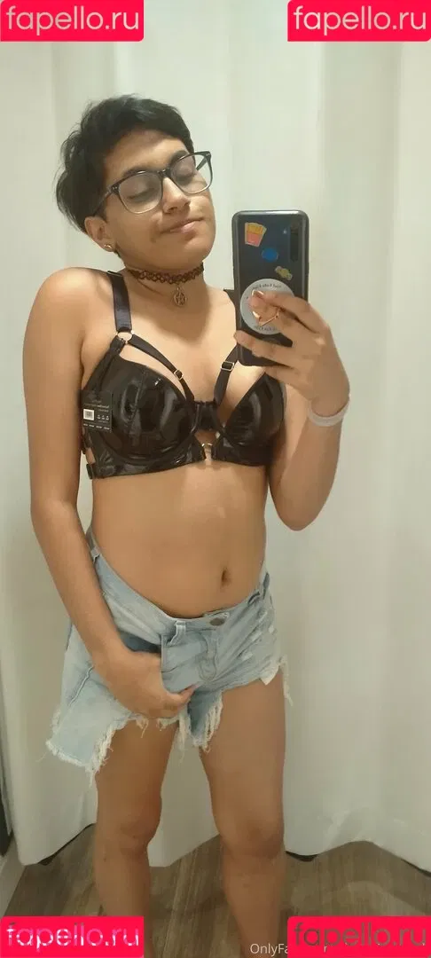 theinvisibleash Onlyfans Photo Gallery 