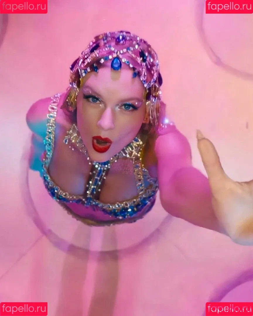 Taylor Swift / mssswifty / shawtiee / taylorswift Onlyfans Photo Gallery 