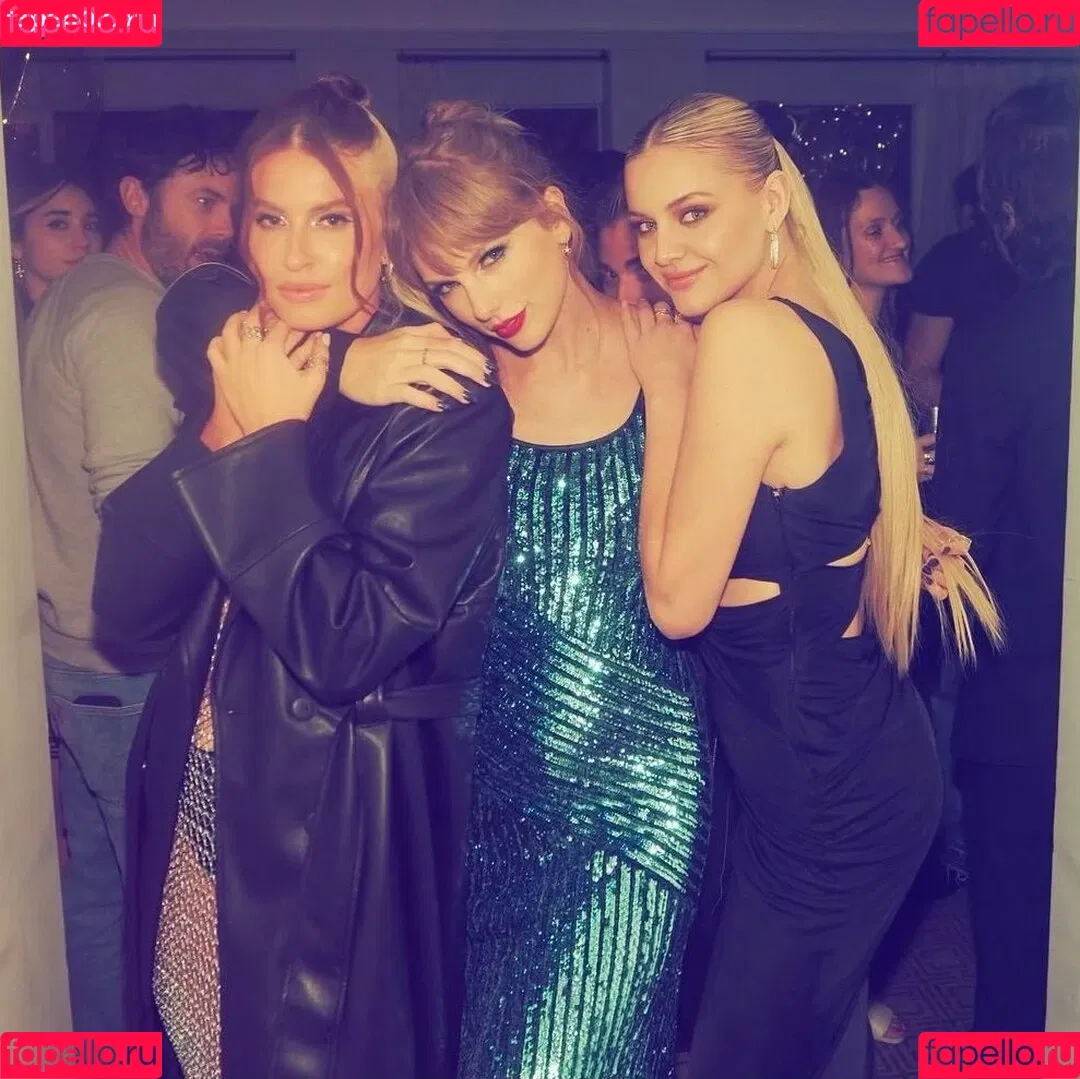 Taylor Swift / mssswifty / shawtiee / taylorswift Onlyfans Photo Gallery 