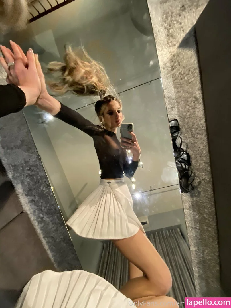 emilyliam_ / emilylism Onlyfans Photo Gallery 