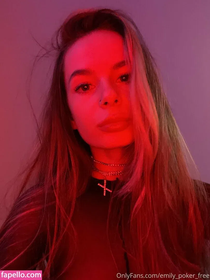 emilyliam_ / emilylism Onlyfans Photo Gallery 