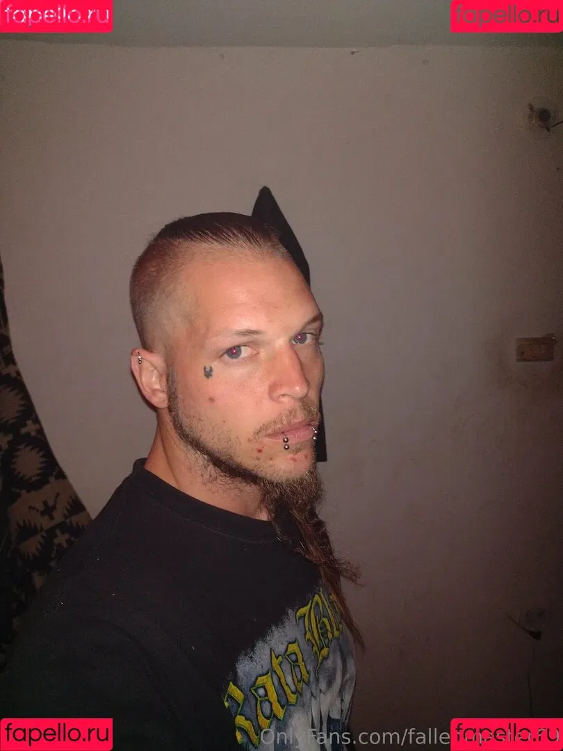 fallenmaster69 / fallenmoon13 Onlyfans Photo Gallery 