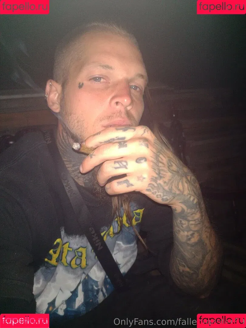 fallenmaster69 / fallenmoon13 Onlyfans Photo Gallery 
