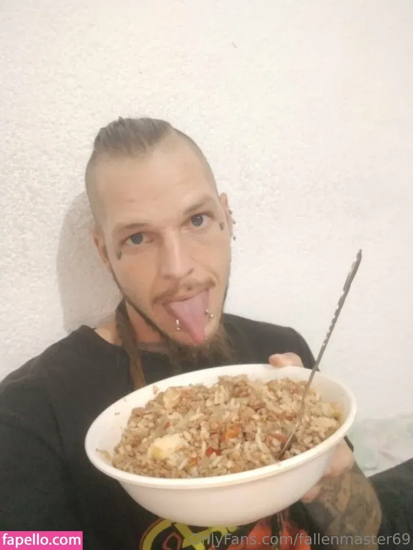 fallenmaster69 / fallenmoon13 Onlyfans Photo Gallery 