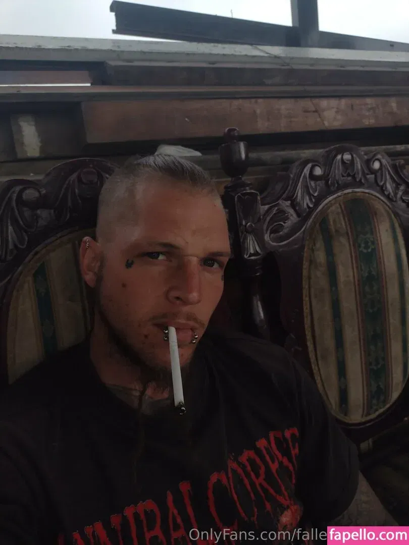 fallenmaster69 / fallenmoon13 Onlyfans Photo Gallery 