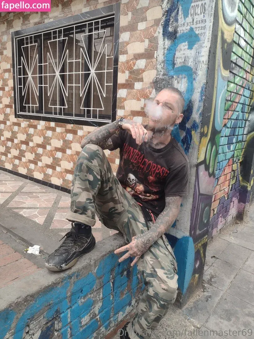 fallenmaster69 / fallenmoon13 Onlyfans Photo Gallery 