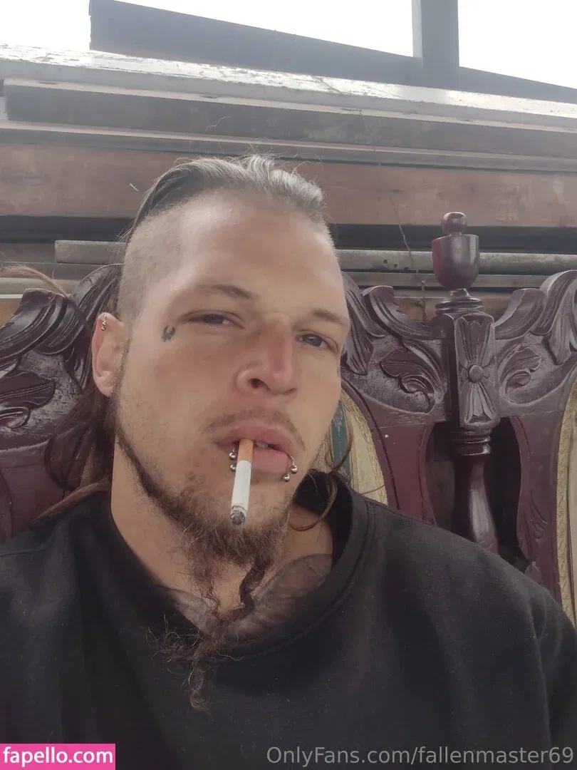 fallenmaster69 / fallenmoon13 Onlyfans Photo Gallery 