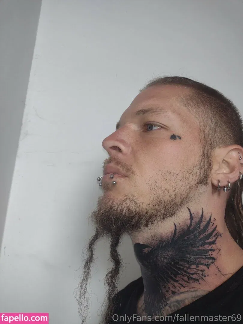 fallenmaster69 / fallenmoon13 Onlyfans Photo Gallery 