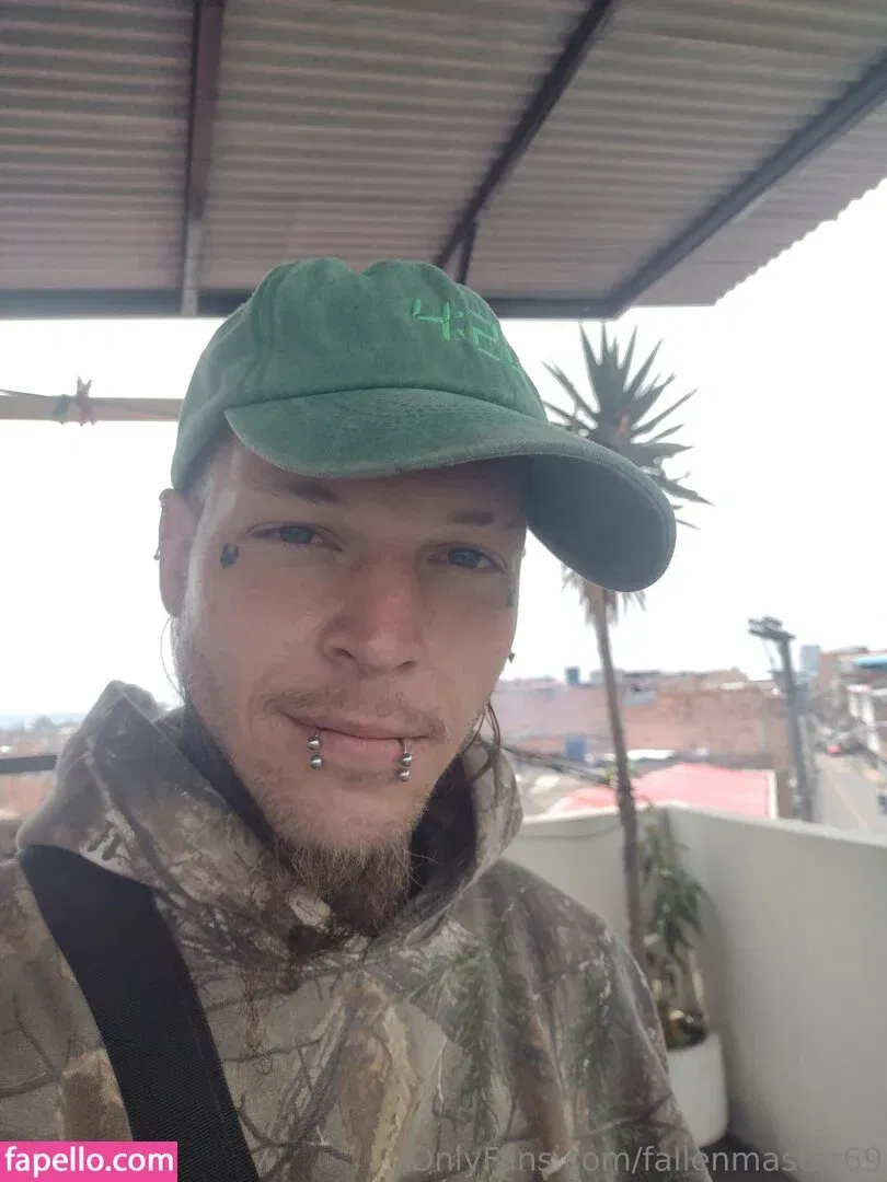 fallenmaster69 / fallenmoon13 Onlyfans Photo Gallery 