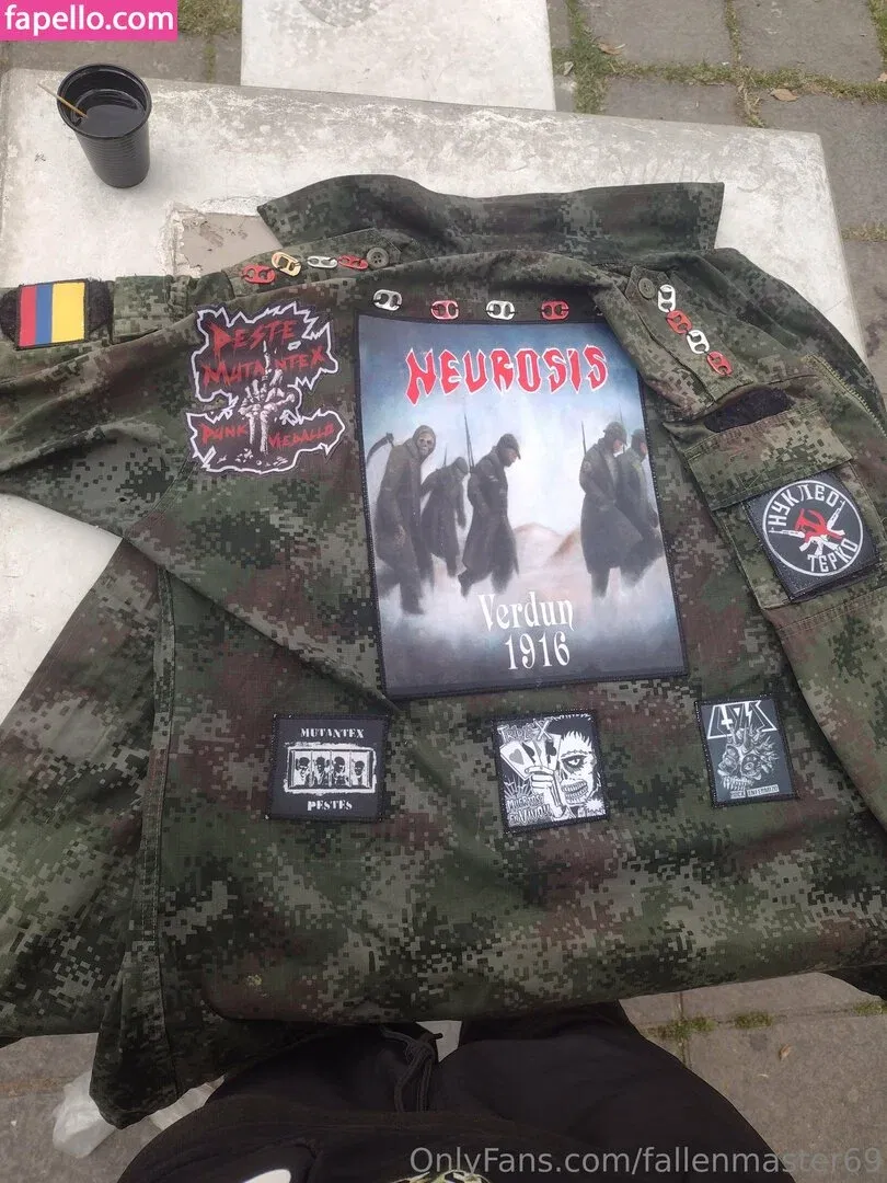 fallenmaster69 / fallenmoon13 Onlyfans Photo Gallery 