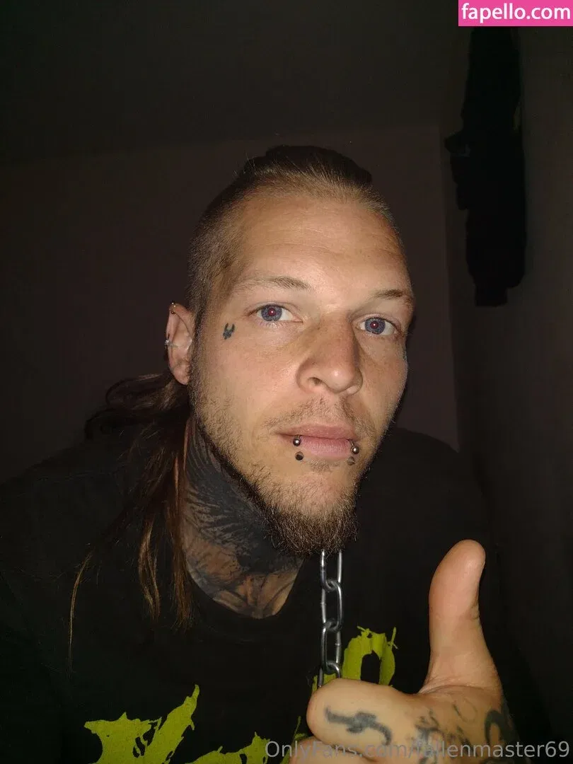 fallenmaster69 / fallenmoon13 Onlyfans Photo Gallery 