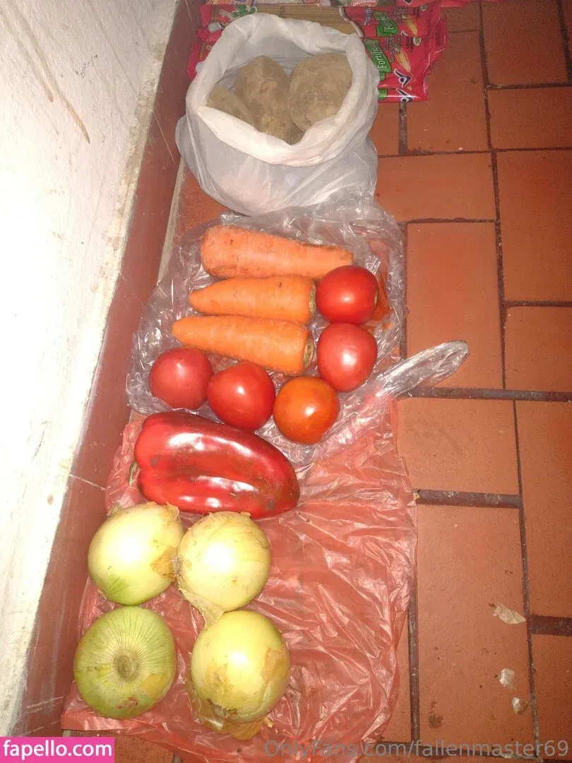 fallenmaster69 / fallenmoon13 Onlyfans Photo Gallery 