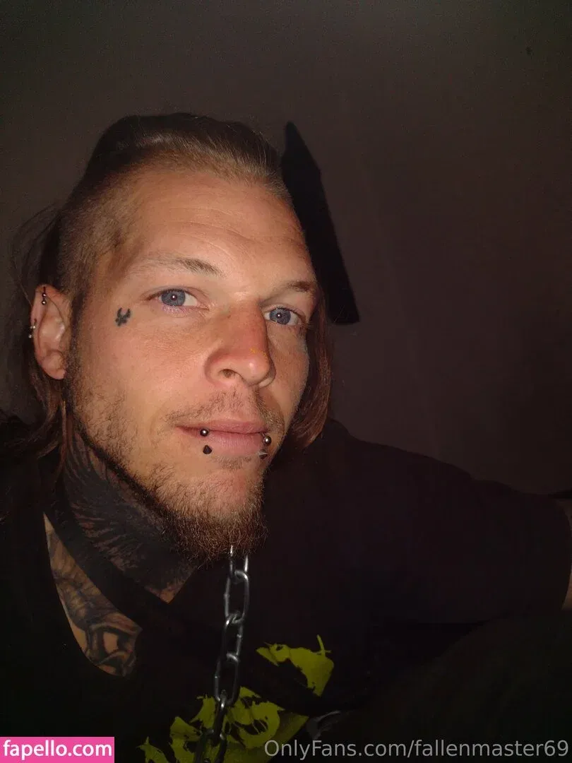 fallenmaster69 / fallenmoon13 Onlyfans Photo Gallery 