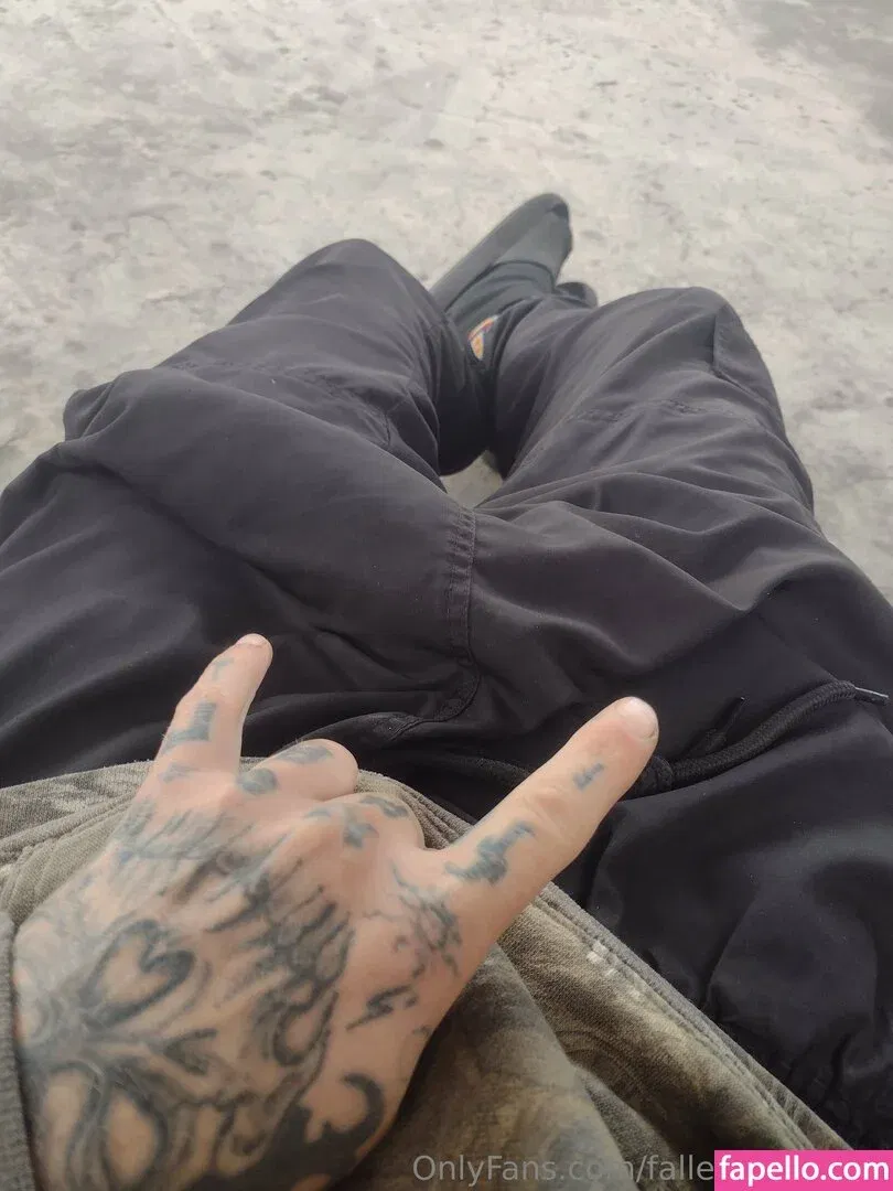 fallenmaster69 / fallenmoon13 Onlyfans Photo Gallery 