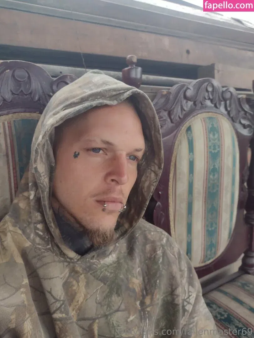 fallenmaster69 / fallenmoon13 Onlyfans Photo Gallery 