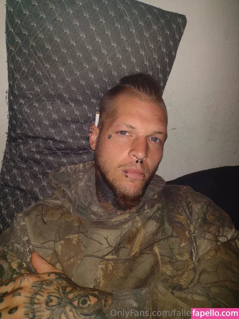 fallenmaster69 / fallenmoon13 Onlyfans Photo Gallery 