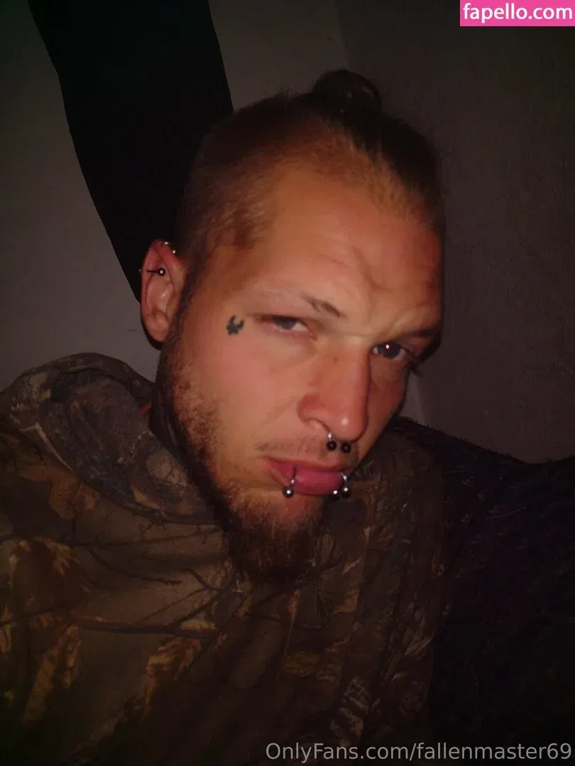 fallenmaster69 / fallenmoon13 Onlyfans Photo Gallery 