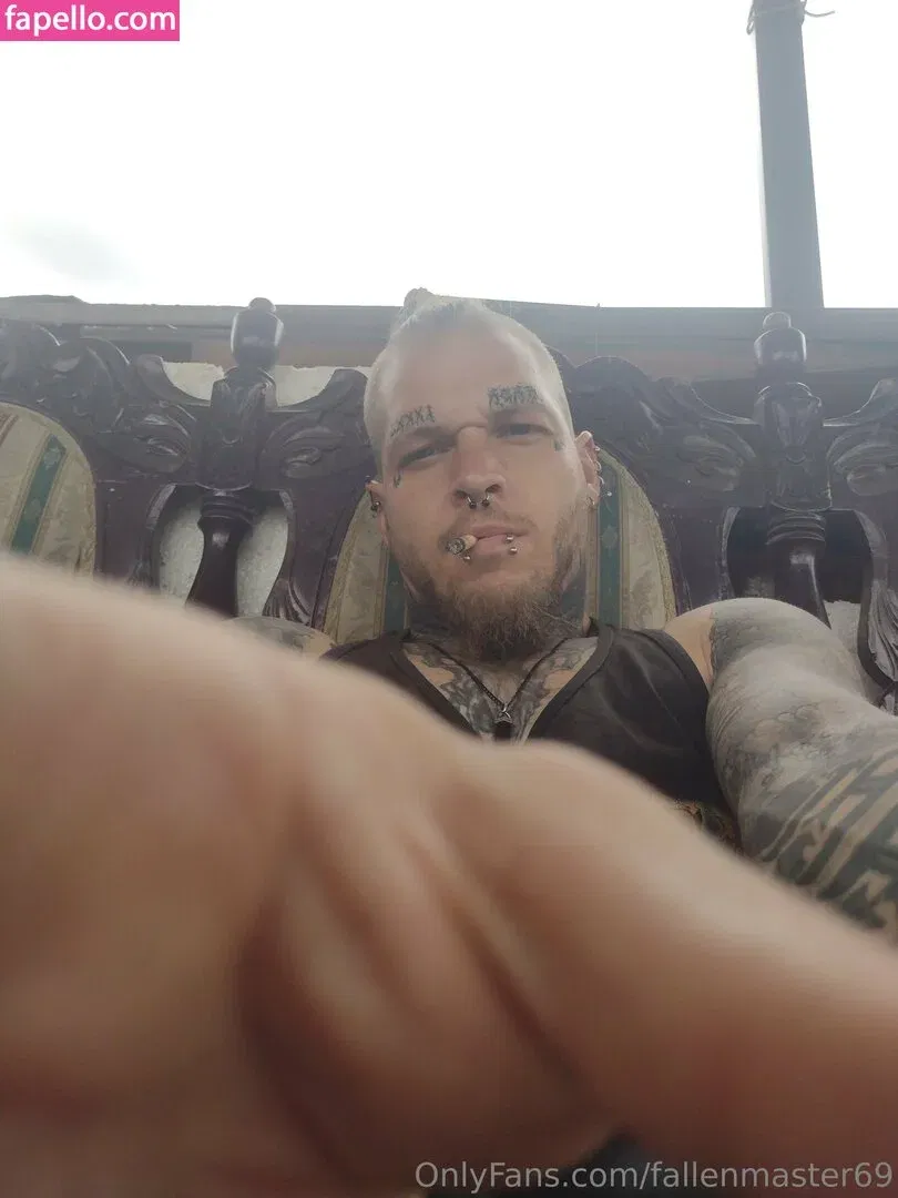fallenmaster69 / fallenmoon13 Onlyfans Photo Gallery 