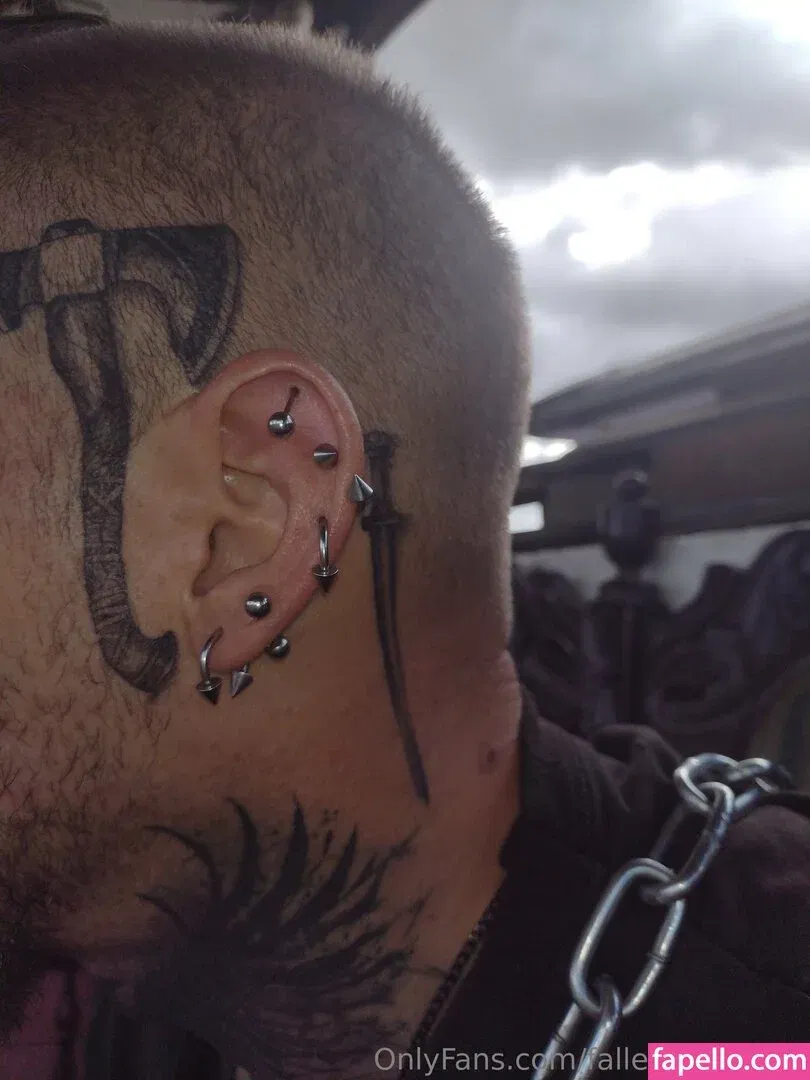 fallenmaster69 / fallenmoon13 Onlyfans Photo Gallery 