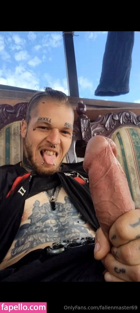 fallenmaster69 / fallenmoon13 Onlyfans Photo Gallery 