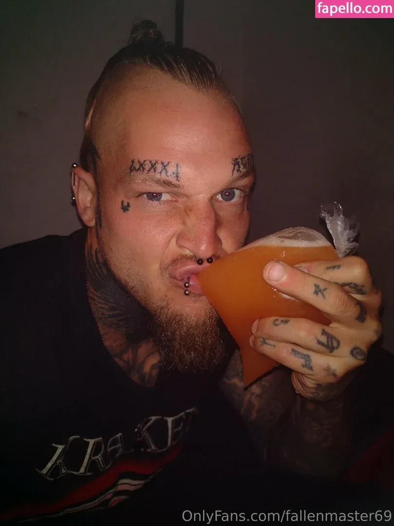 fallenmaster69 / fallenmoon13 Onlyfans Photo Gallery 