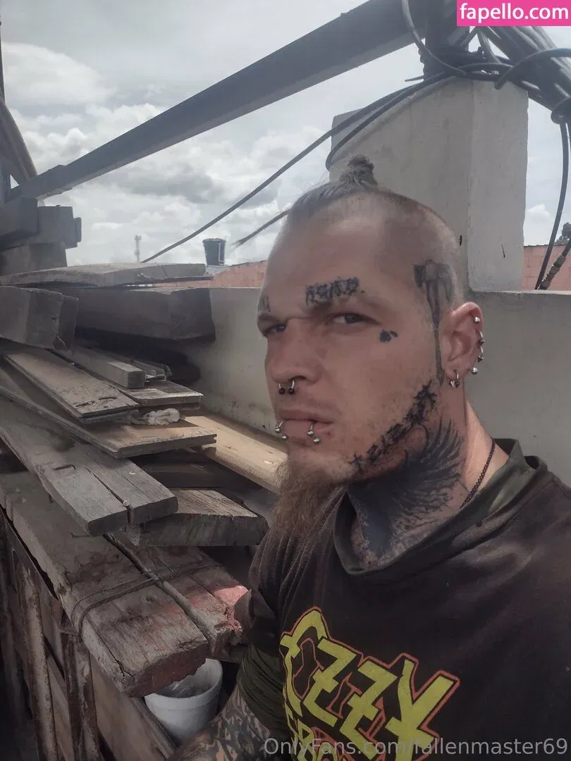 fallenmaster69 / fallenmoon13 Onlyfans Photo Gallery 