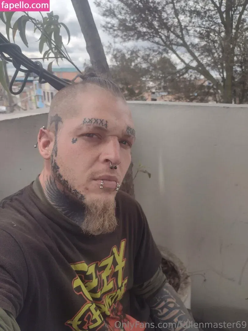 fallenmaster69 / fallenmoon13 Onlyfans Photo Gallery 