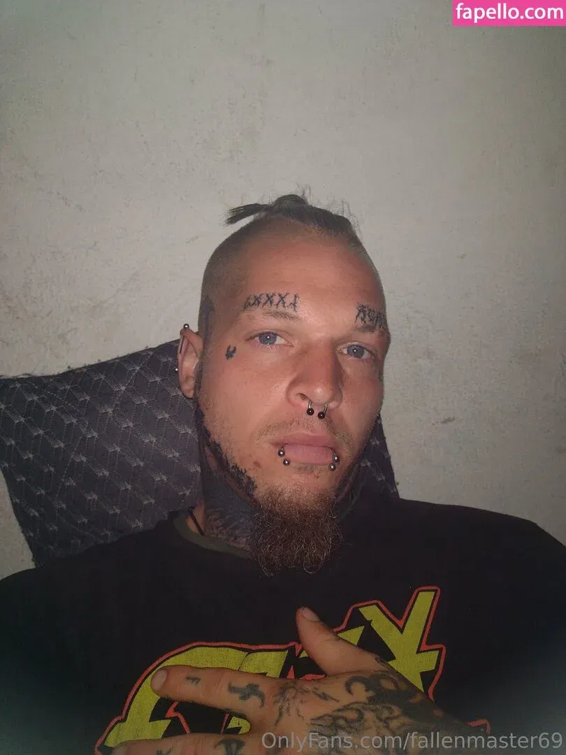 fallenmaster69 / fallenmoon13 Onlyfans Photo Gallery 