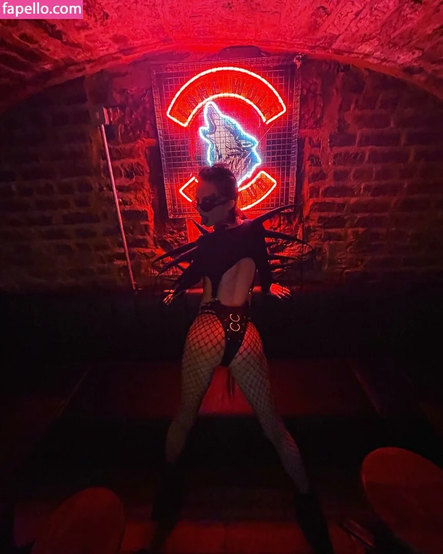 Bambi Thug / bambiethug / cocostrokes1 Onlyfans Photo Gallery 