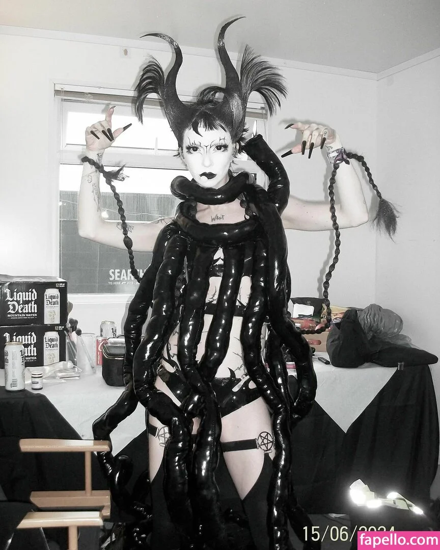 Bambi Thug / bambiethug / cocostrokes1 Onlyfans Photo Gallery 