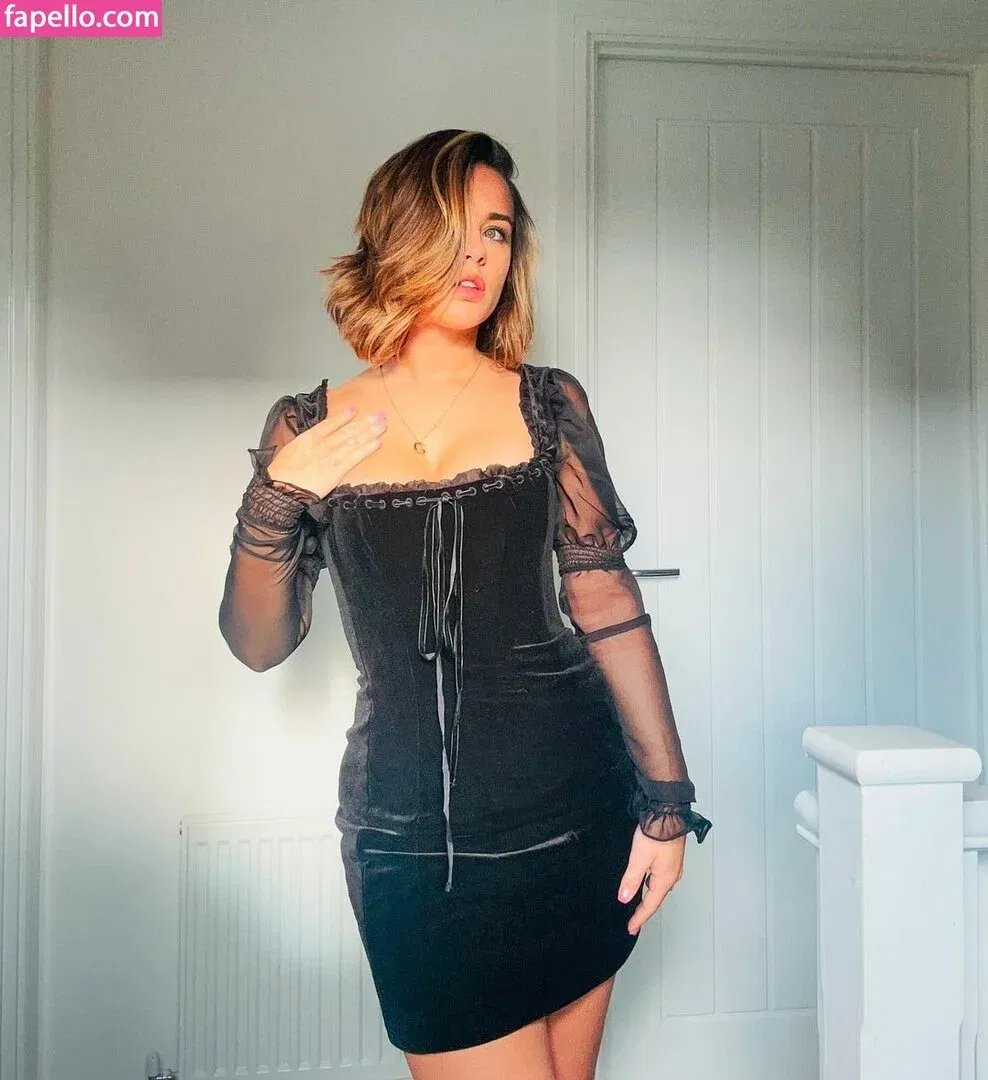 Georgia May Foote / georgiafoote / georgiamay112 Onlyfans Photo Gallery 