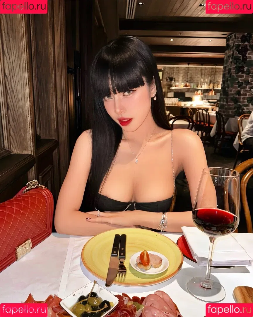 Pattaraporn / Rungsuksud / fon_pattrp / fonnnffonn Onlyfans Photo Gallery 