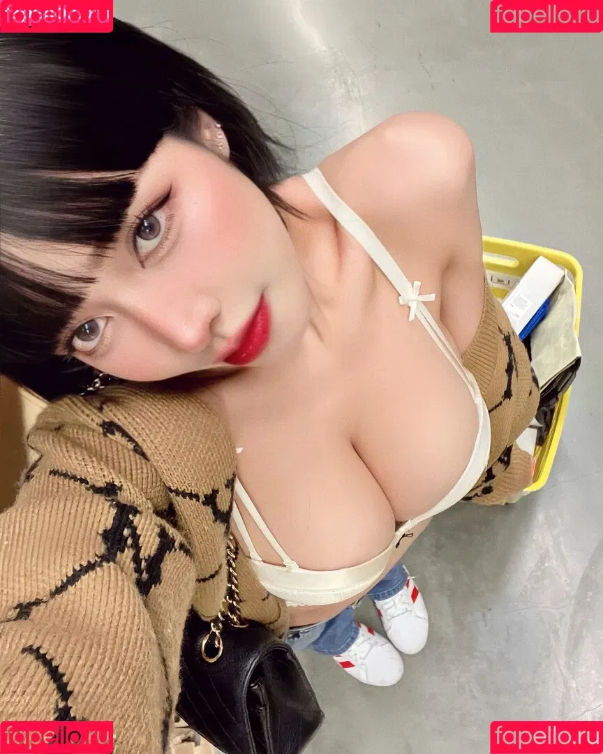 Pattaraporn / Rungsuksud / fon_pattrp / fonnnffonn Onlyfans Photo Gallery 
