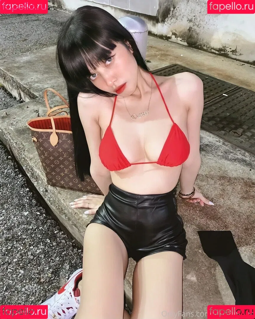 Pattaraporn / Rungsuksud / fon_pattrp / fonnnffonn Onlyfans Photo Gallery 