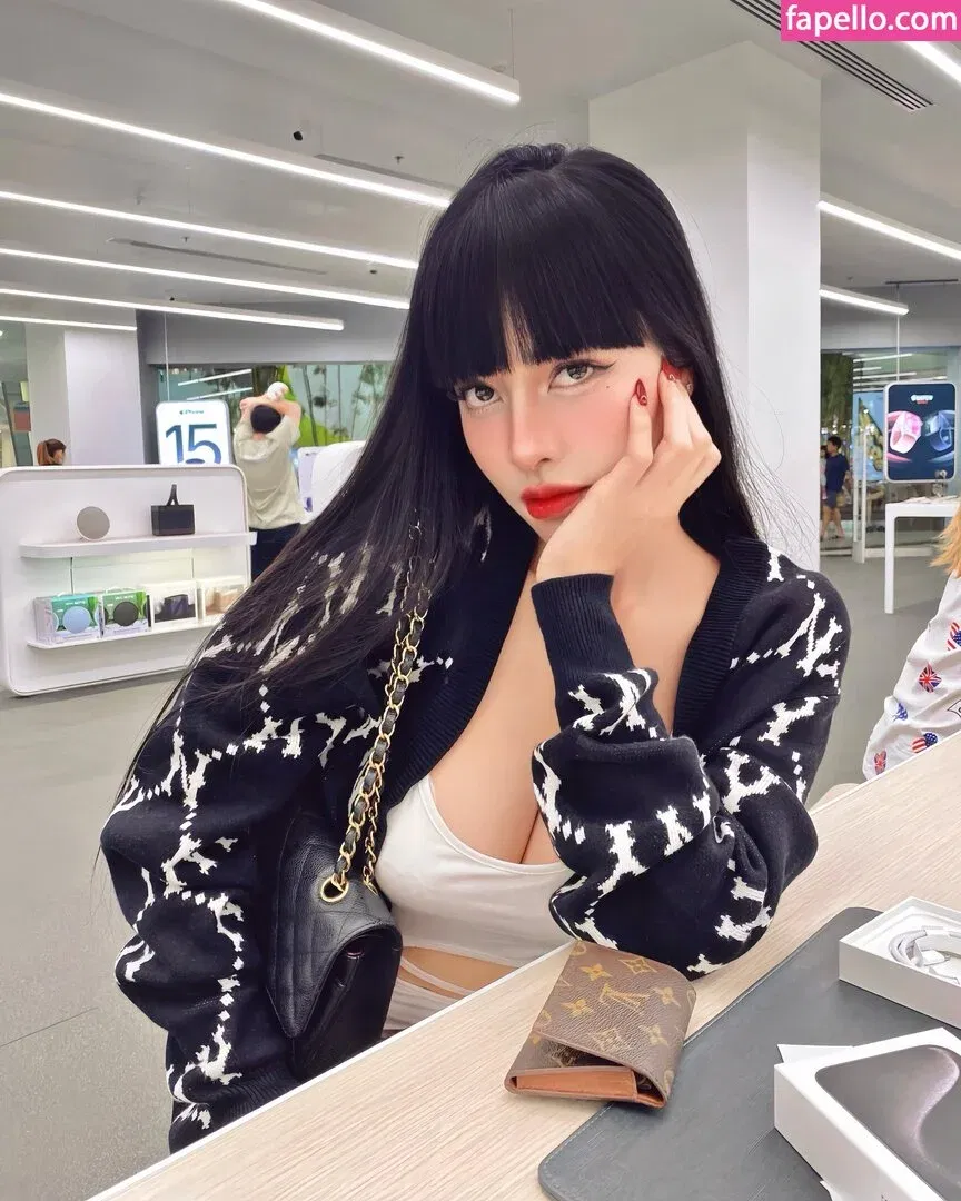 Pattaraporn / Rungsuksud / fon_pattrp / fonnnffonn Onlyfans Photo Gallery 