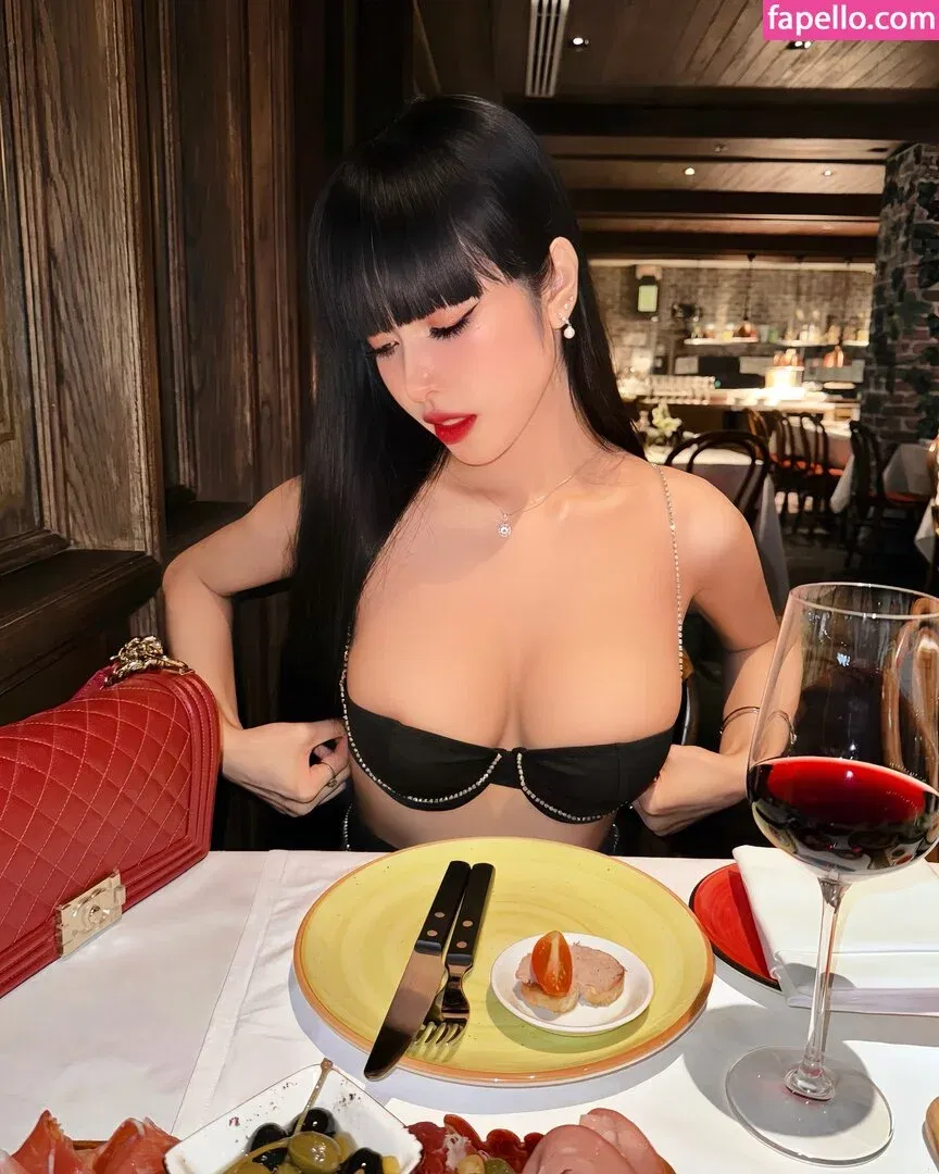 Pattaraporn / Rungsuksud / fon_pattrp / fonnnffonn Onlyfans Photo Gallery 