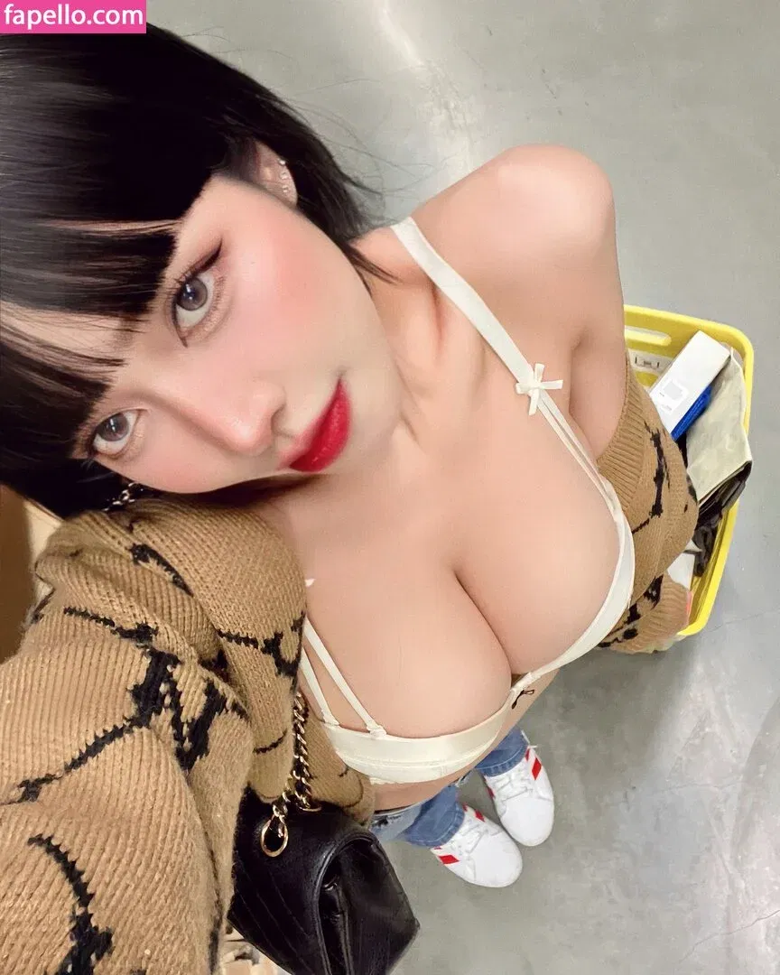 Pattaraporn / Rungsuksud / fon_pattrp / fonnnffonn Onlyfans Photo Gallery 